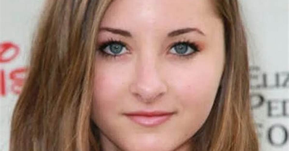 Allyson Ryan Height, Weight, Net Worth, Age, Birthday, Wikipedia, Who, Instagram, Biography