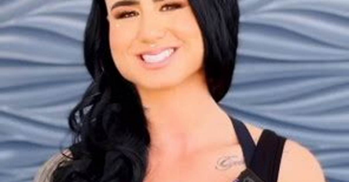 Ashlee Evans-Smith Height, Weight, Net Worth, Age, Birthday, Wikipedia, Who, Instagram, Biography