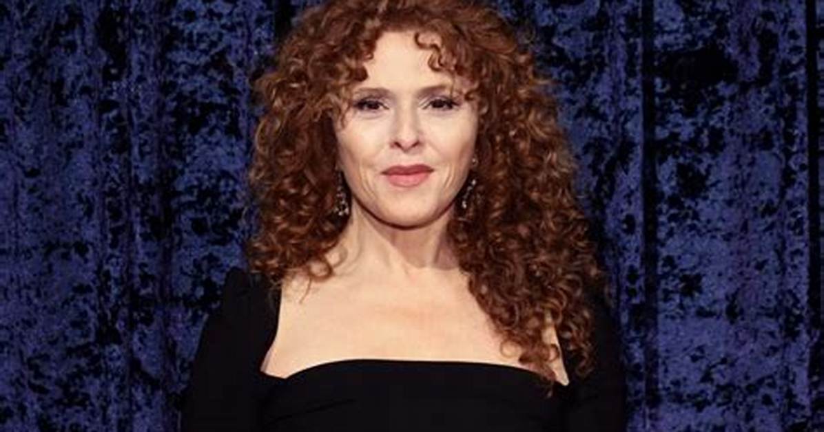 Bernadette Speakes Net Worth