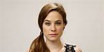 Caroline Dhavernas (Hannibal) Wiki Bio, Husband, Net Worth, Family