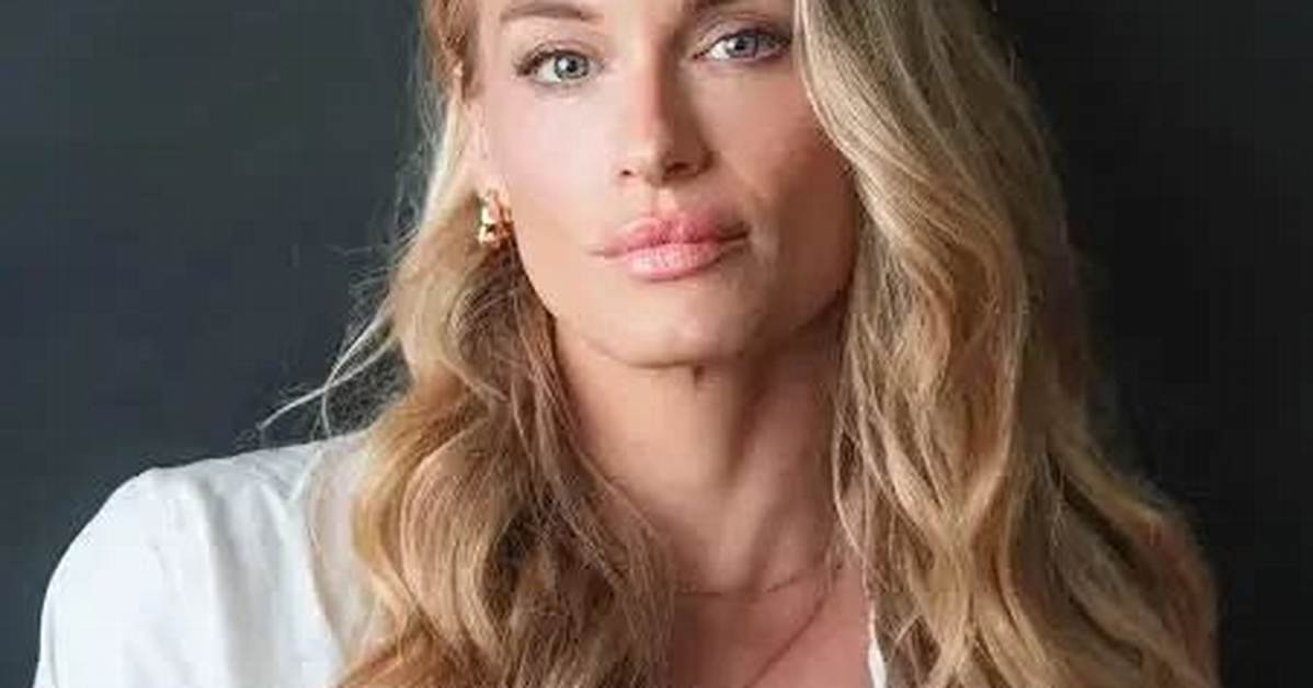 Karen Stacy Guthrie - Net Worth 2018, Bio & Wiki