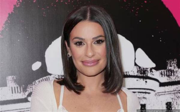 Lea Michele Pokes Fun at Rumors That She Can’t Read in First Tiktok