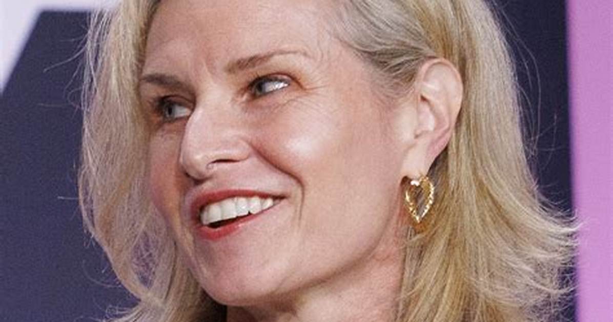 Mary Louise Kelly Height, Weight, Net Worth, Age, Birthday, Wikipedia, Who, Nationality, Biography
