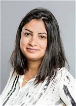 Nooshi Dadgostar Height, Weight, Net Worth, Age, Birthday, Wikipedia, Who, Nationality, Biography