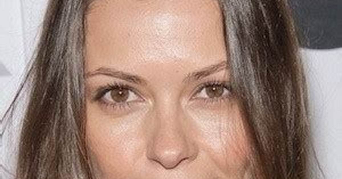 Olga Fonda Bio, Wiki, Age, Height, Family, Husband, Net Worth and Career