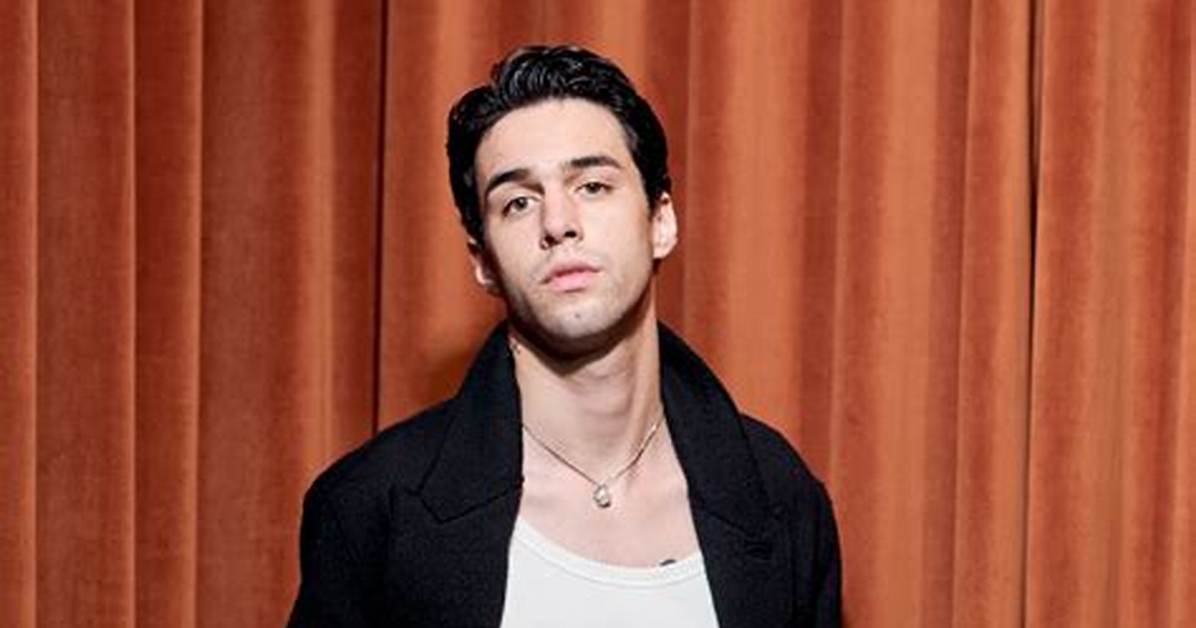 Stephen Sanchez Relationship: Who Is He Dating? Gay Rumors Viral on Tiktok