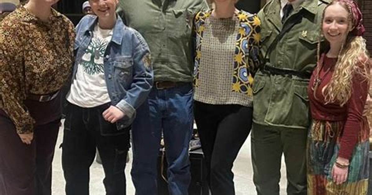 Who Is Deb Hiett Husband? Meet the Cast of Shining Vale on Instagram