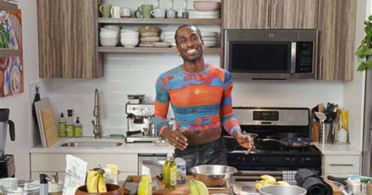 Who Is Devonn Francis from “Selena + Chef”?