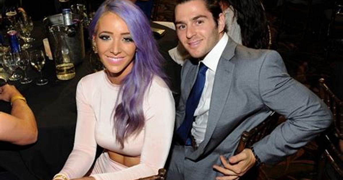 Who Is Jenna Marbles Boyfriend? Julien Solomita Wiki Bio, Age, Height